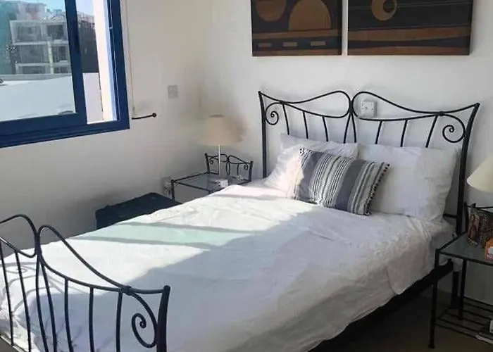 Modern 3 Bedroom Apartment Penthouse